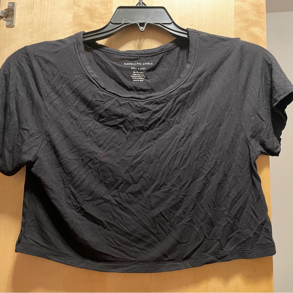 American Eagle Outfitters Classic Black Tee
